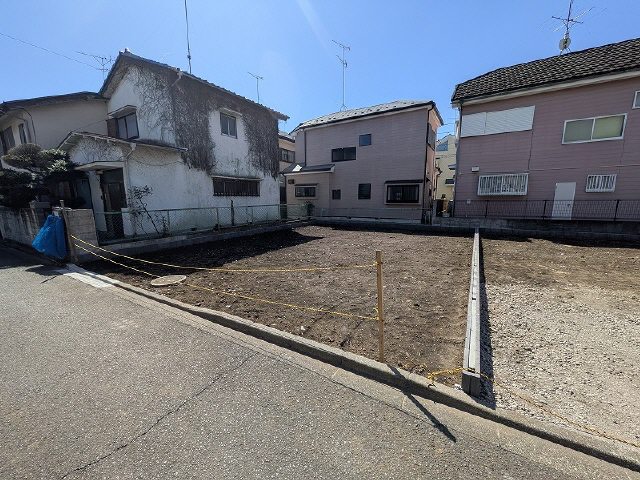 アルミ樹脂複合サッシ、断熱性能等級5、一次エネルギー等級6（ZEH水準）