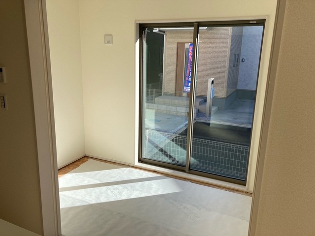 畳を置いて和室に変身